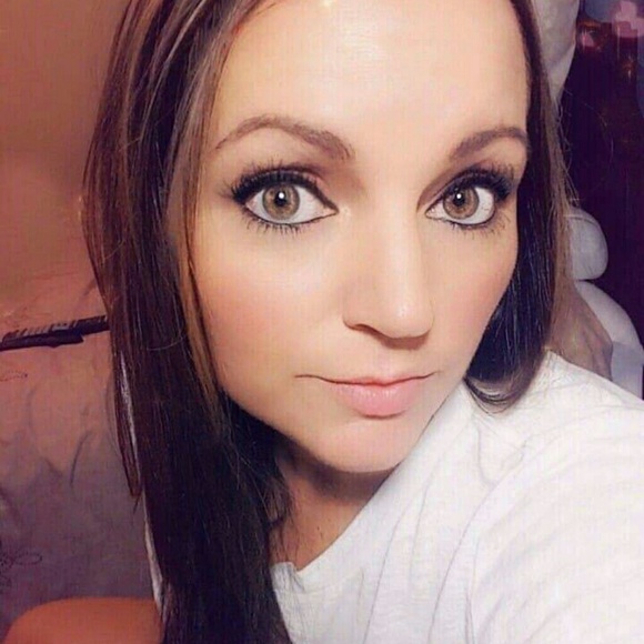 Meet your Posher, Abby - Picture 2 of 3